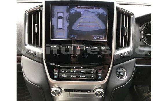 Acheter Import Voiture Toyota Land Cruiser Noir à Import - Dubai, Estuaire Acheter Import Voiture Toyota Land Cruiser Noir à Import - Dubai, Estuaire