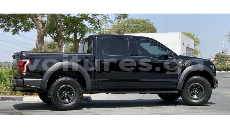 Big with watermark ford club wagon estuary import dubai 6629