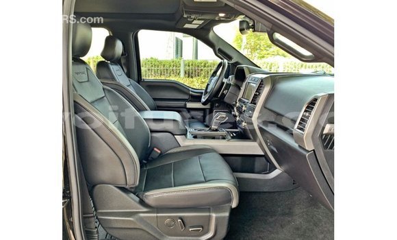 Acheter Import Voiture Ford Club Wagon Noir à Import - Dubai, Estuaire Acheter Import Voiture Ford Club Wagon Noir à Import - Dubai, Estuaire