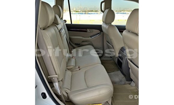 Sayi Imported Toyota Prado White Mota in Import - Dubai a estuary Sayi Imported Toyota Prado White Mota in Import - Dubai a estuary