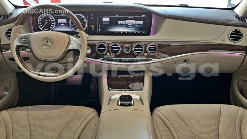 Big with watermark mercedes benz 190 estuary import dubai 6635