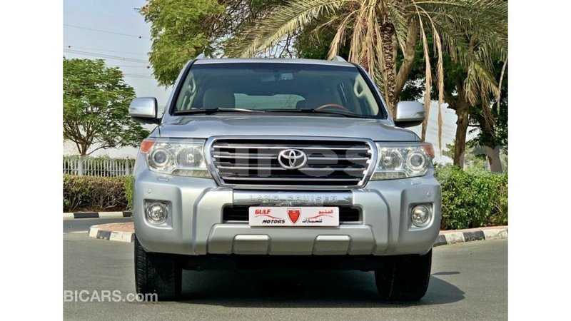 Big with watermark toyota land cruiser estuary import dubai 6637