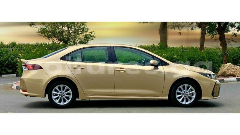 Big with watermark toyota corolla estuaire import dubai 6638