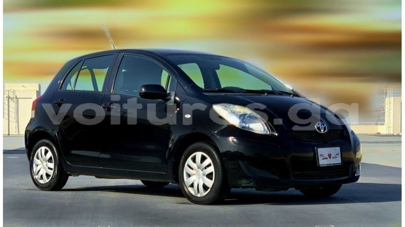 Big with watermark toyota yaris estuaire import dubai 6640