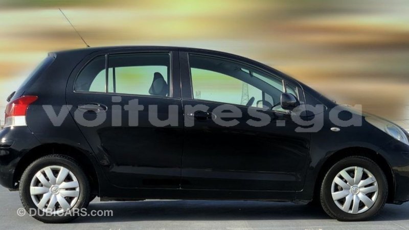 Big with watermark toyota yaris estuaire import dubai 6640