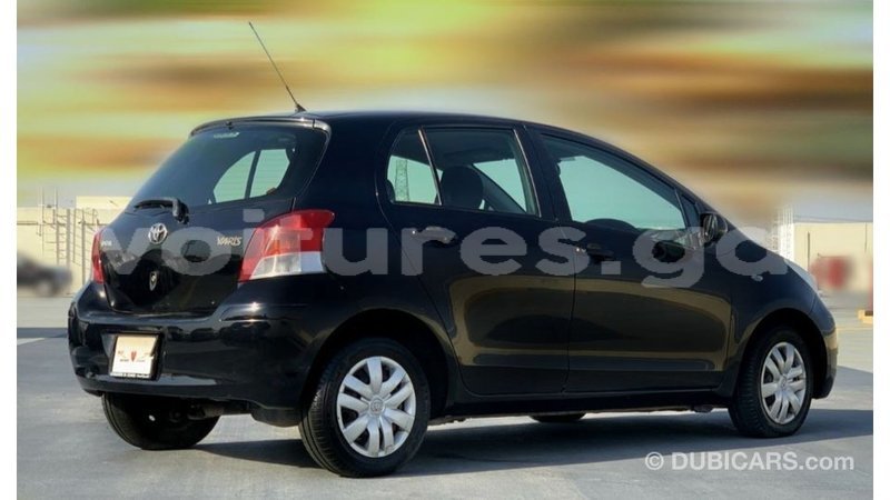 Big with watermark toyota yaris estuary import dubai 6640