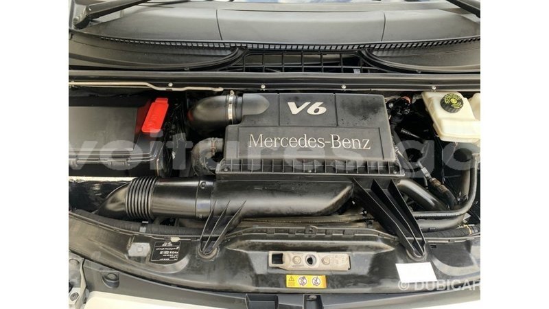 Big with watermark mercedes benz viano estuaire import dubai 6642