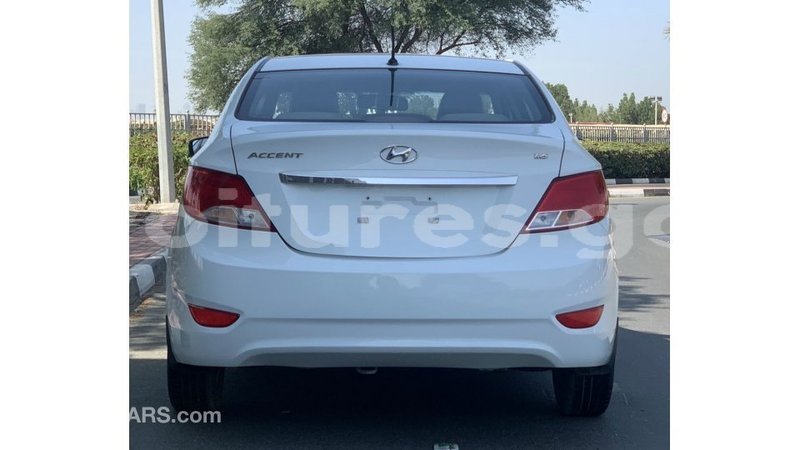 Big with watermark hyundai accent estuary import dubai 6646