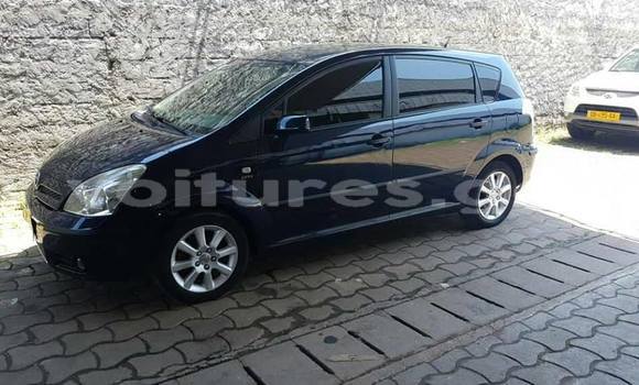 Sayi Na hannu Toyota Corolla Blue Mota in Libreville a estuary Sayi Na hannu Toyota Corolla Blue Mota in Libreville a estuary