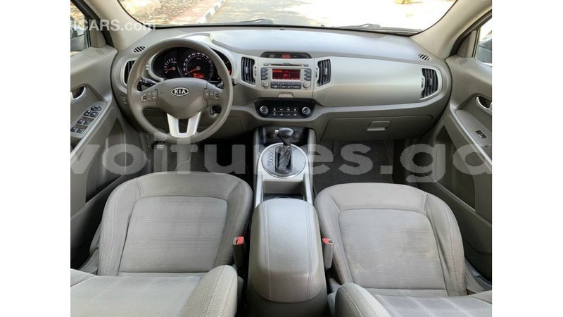 Big with watermark kia sportage estuaire import dubai 6647
