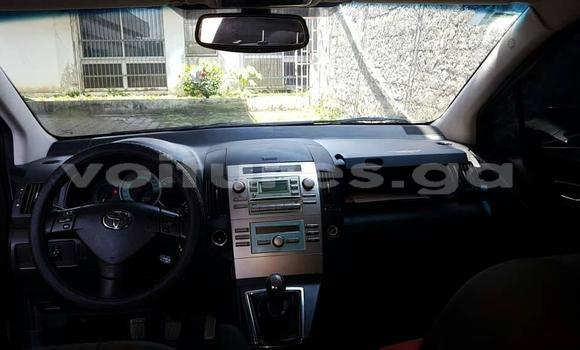 Sayi Na hannu Toyota Corolla Blue Mota in Libreville a estuary Sayi Na hannu Toyota Corolla Blue Mota in Libreville a estuary