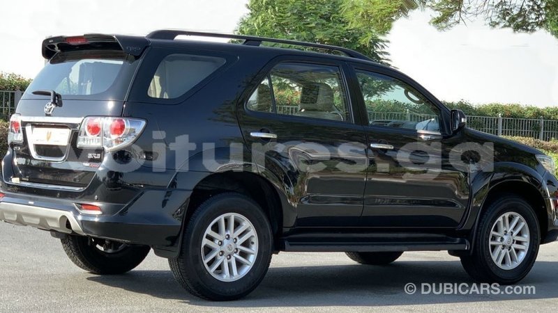 Big with watermark toyota fortuner estuaire import dubai 6648