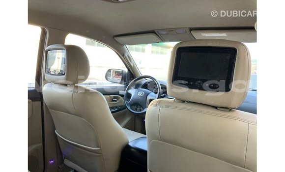 Acheter Import Voiture Toyota Fortuner Noir à Import - Dubai, Estuaire Acheter Import Voiture Toyota Fortuner Noir à Import - Dubai, Estuaire