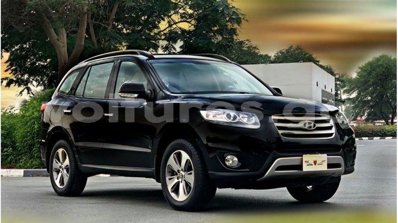 Big with watermark hyundai santa fe estuary import dubai 6650