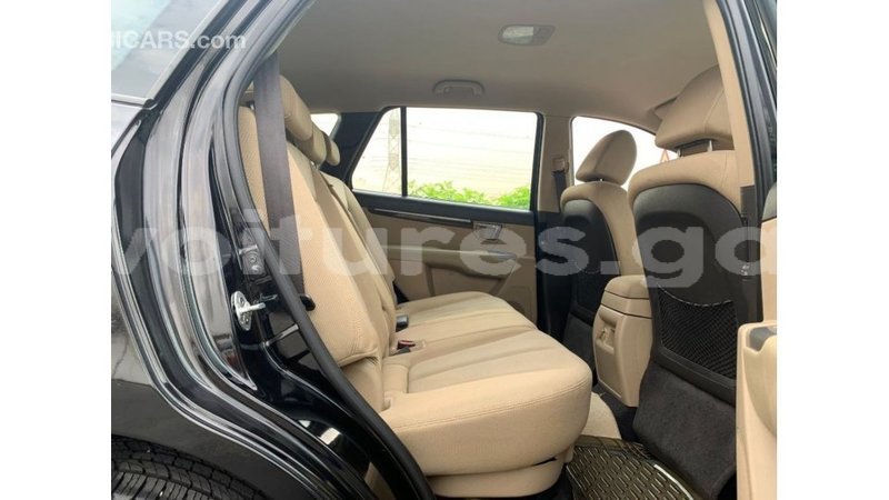 Big with watermark hyundai santa fe estuary import dubai 6650