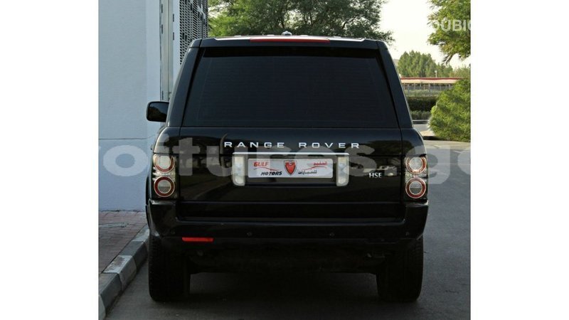 Big with watermark land rover range rover estuary import dubai 6653