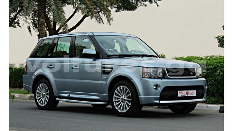 Big with watermark land rover range rover estuary import dubai 6656