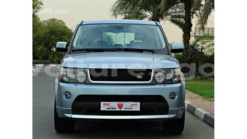 Big with watermark land rover range rover estuary import dubai 6656