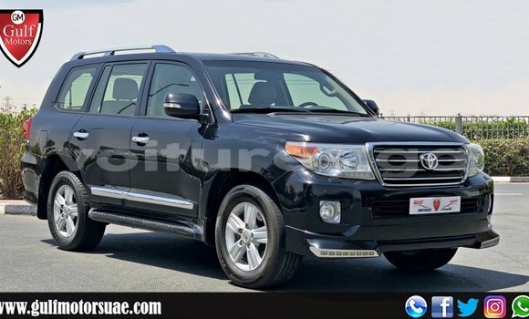 Acheter Import Voiture Toyota Land Cruiser Noir à Import - Dubai, Estuaire Acheter Import Voiture Toyota Land Cruiser Noir à Import - Dubai, Estuaire