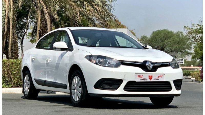 Big with watermark renault fluence estuary import dubai 6660