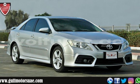 Acheter Import Voiture Toyota Aurion Autre à Import - Dubai, Estuaire