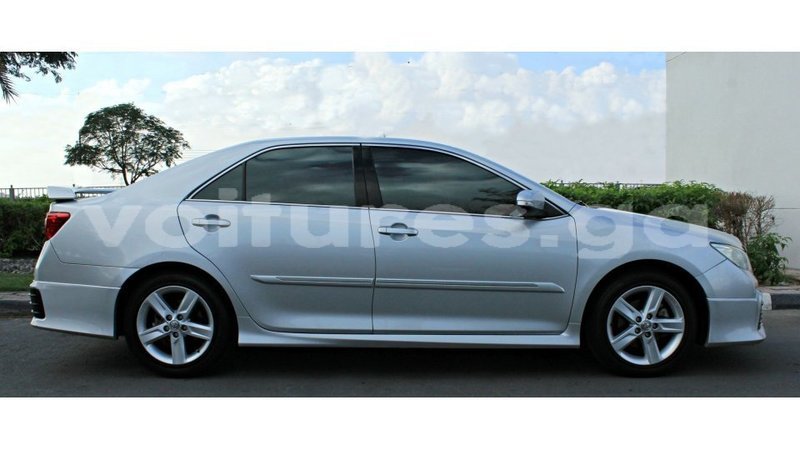 Big with watermark toyota aurion estuary import dubai 6661