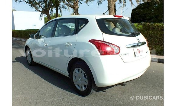Acheter Import Voiture Nissan Tiida Blanc à Import - Dubai, Estuaire Acheter Import Voiture Nissan Tiida Blanc à Import - Dubai, Estuaire