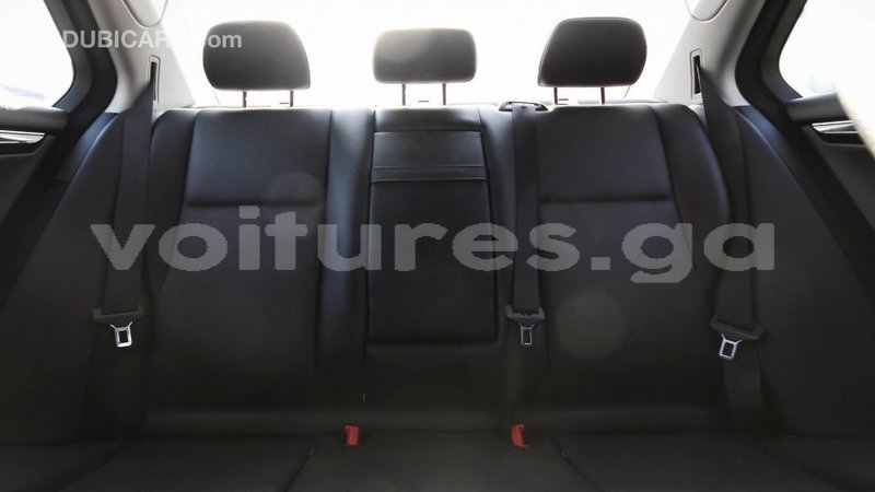 Big with watermark mercedes benz 200 estuary import dubai 6671