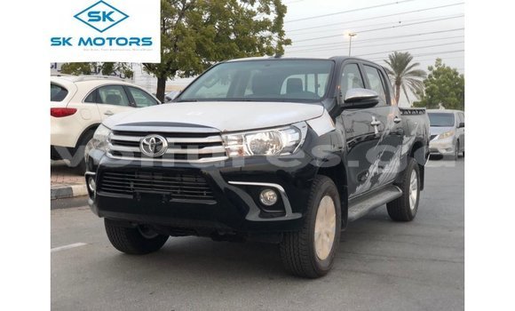 Acheter Import Voiture Toyota Hilux Noir à Import - Dubai, Estuaire Acheter Import Voiture Toyota Hilux Noir à Import - Dubai, Estuaire