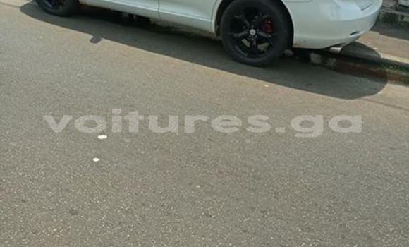 Sayi Na hannu Toyota Avanza White Mota in Libreville a estuary Sayi Na hannu Toyota Avanza White Mota in Libreville a estuary