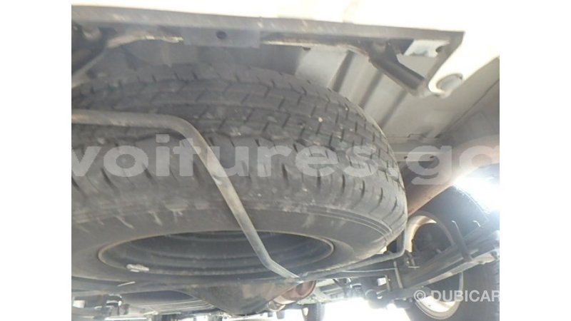 Big with watermark toyota regius estuary import dubai 6673