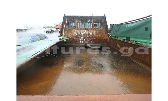 Acheter Import Utilitaire Nissan Evalia Marron à Import - Dubai, Estuaire Acheter Import Utilitaire Nissan Evalia Marron à Import - Dubai, Estuaire
