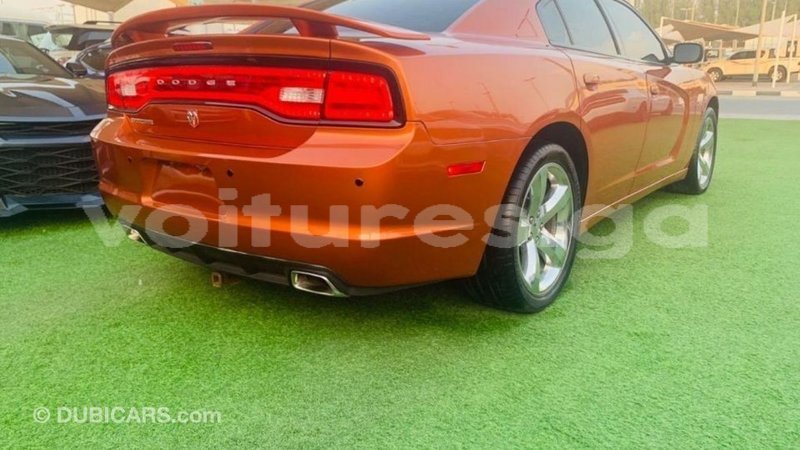 Big with watermark dodge charger estuary import dubai 6678