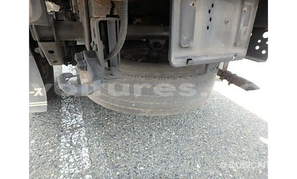 Acheter Import Utilitaire Toyota HiAce Bleu à Import - Dubai, Estuaire Acheter Import Utilitaire Toyota HiAce Bleu à Import - Dubai, Estuaire