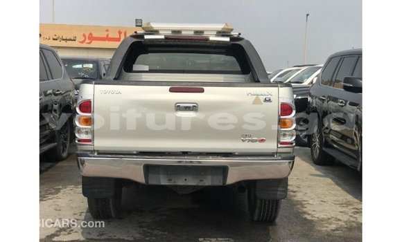 Sayi Imported Toyota Hilux Sauran Mota in Import - Dubai a estuary Sayi Imported Toyota Hilux Sauran Mota in Import - Dubai a estuary