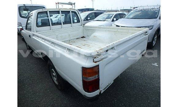 Acheter Import Voiture Toyota Hilux Blanc à Import - Dubai, Estuaire Acheter Import Voiture Toyota Hilux Blanc à Import - Dubai, Estuaire
