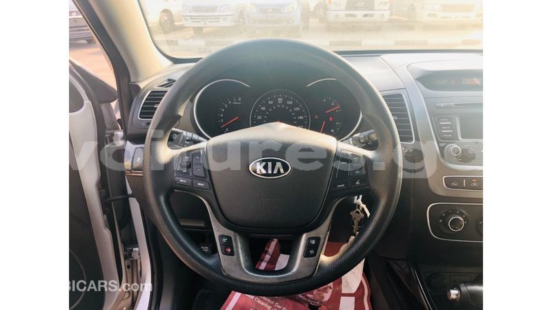 Big with watermark kia sorento estuary import dubai 6688