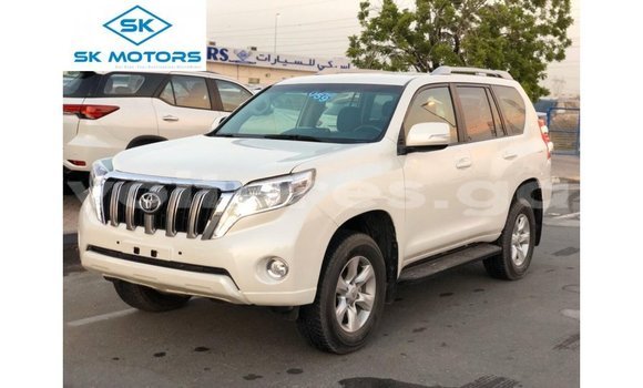 Buy Import Toyota Prado White Car in Import - Dubai in Estuary
