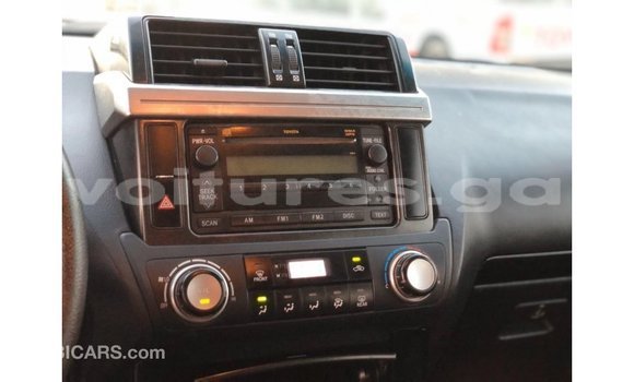 Acheter Import Voiture Toyota Prado Blanc à Import - Dubai, Estuaire Acheter Import Voiture Toyota Prado Blanc à Import - Dubai, Estuaire