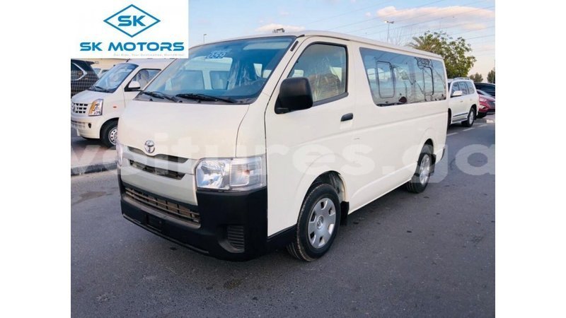 Big with watermark toyota hiace estuary import dubai 6693