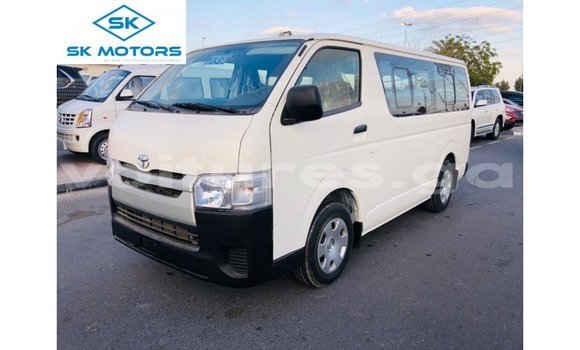 Sayi Imported Toyota Hiace White Mota in Import - Dubai a estuary Sayi Imported Toyota Hiace White Mota in Import - Dubai a estuary