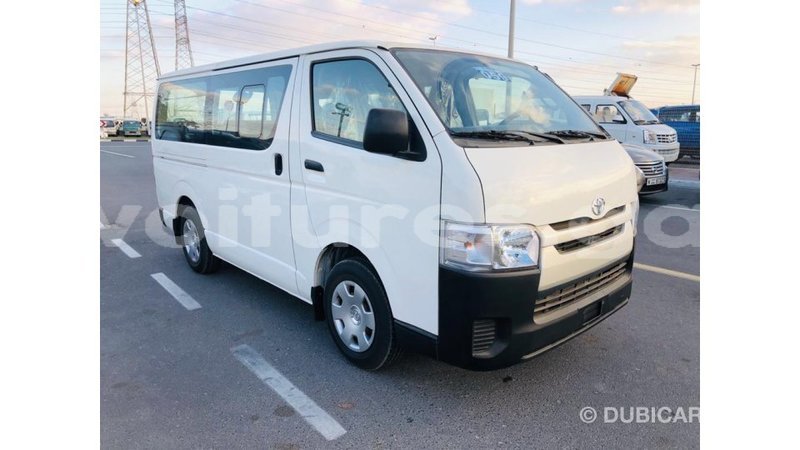 Big with watermark toyota hiace estuary import dubai 6693