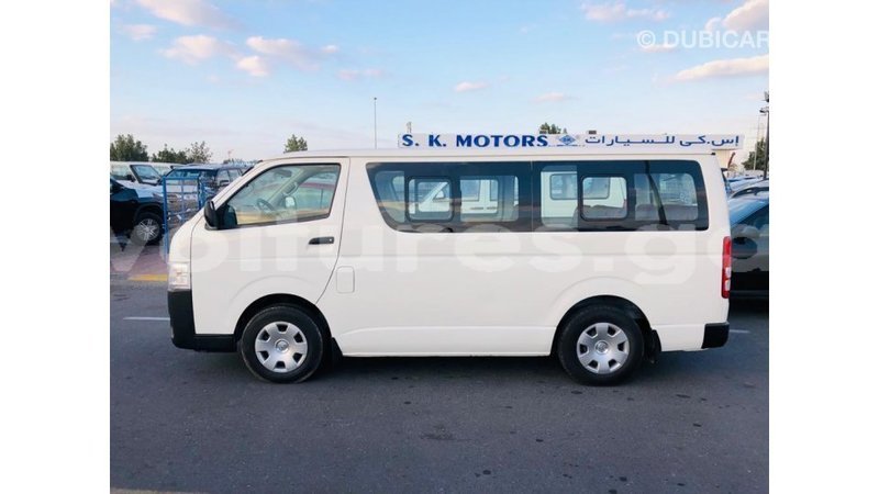 Big with watermark toyota hiace estuary import dubai 6693