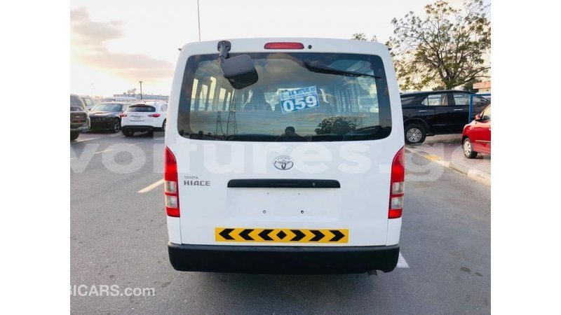 Big with watermark toyota hiace estuary import dubai 6693