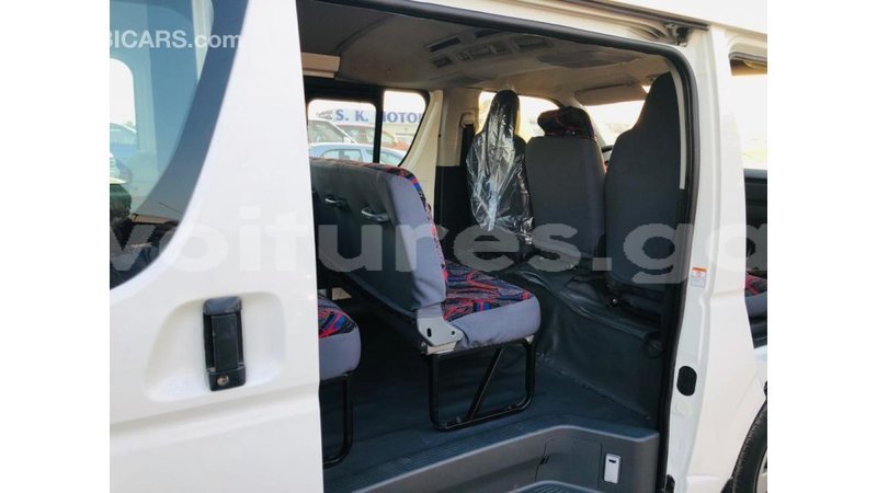 Big with watermark toyota hiace estuary import dubai 6693