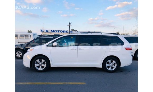 Buy Import Toyota Sienna White Car in Import - Dubai in Estuary Buy Import Toyota Sienna White Car in Import - Dubai in Estuary