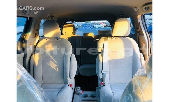 Buy Import Toyota Sienna White Car in Import - Dubai in Estuary Buy Import Toyota Sienna White Car in Import - Dubai in Estuary