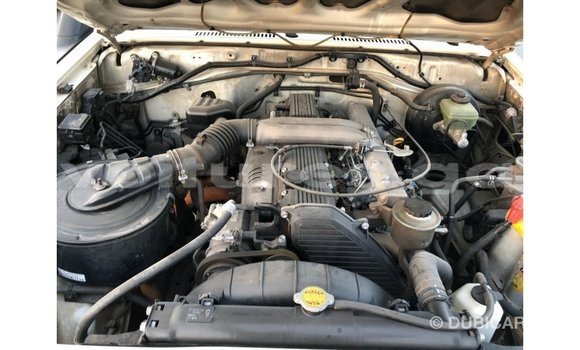 Sayi Imported Toyota Land Cruiser White Mota in Import - Dubai a estuary Sayi Imported Toyota Land Cruiser White Mota in Import - Dubai a estuary