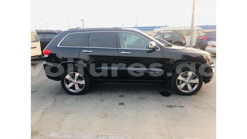 Big with watermark jeep grand cherokee estuary import dubai 6696