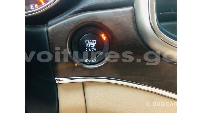 Big with watermark jeep grand cherokee estuary import dubai 6696